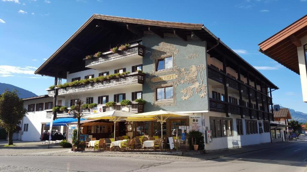 Wo übernachten nahe Kaiserwinkl Golf Kössen: 4 zentrale Hotels