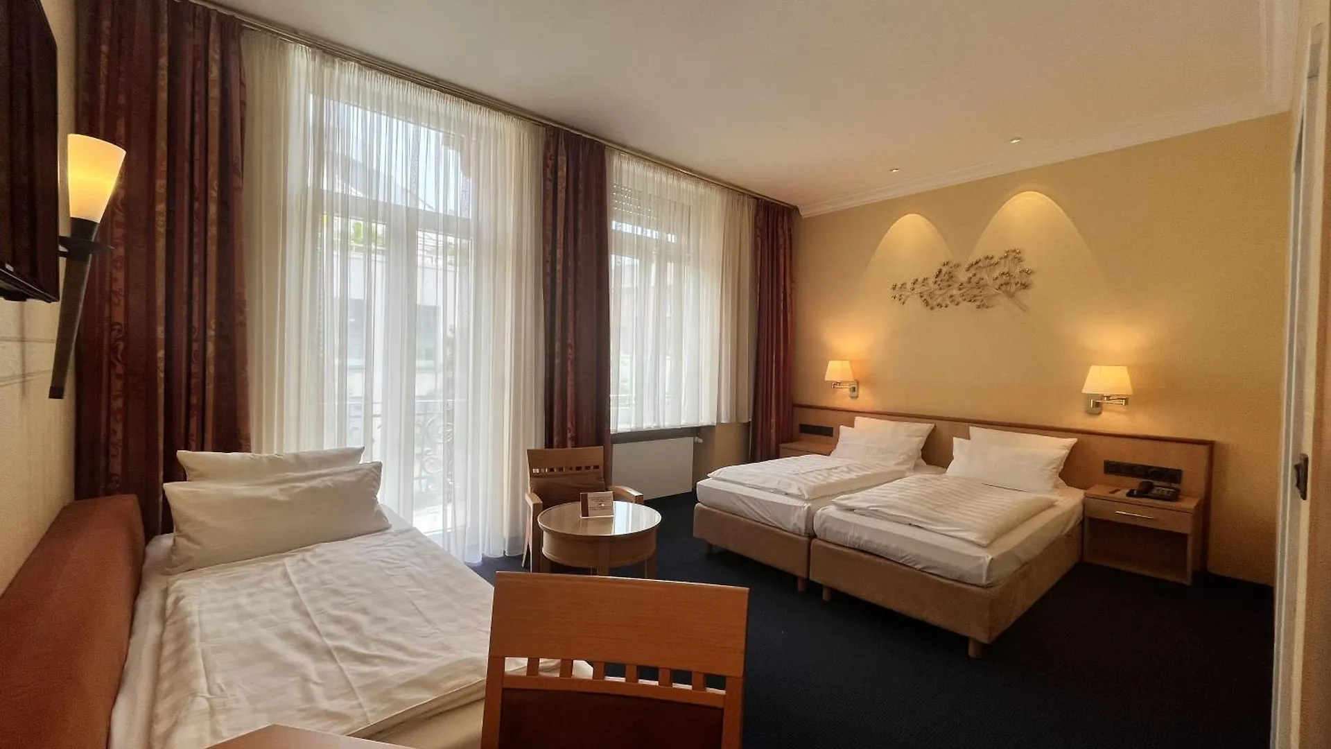 Nahe dem Luisenpark übernachten: 6 Mannheimer Hotels verglichen