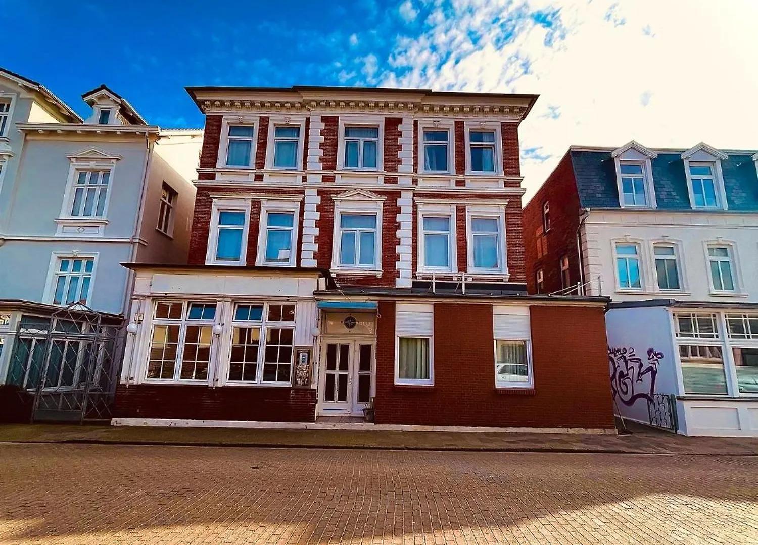 4 Zentrale Hotels nahe dem Heimatmuseum Dykhus in Borkum